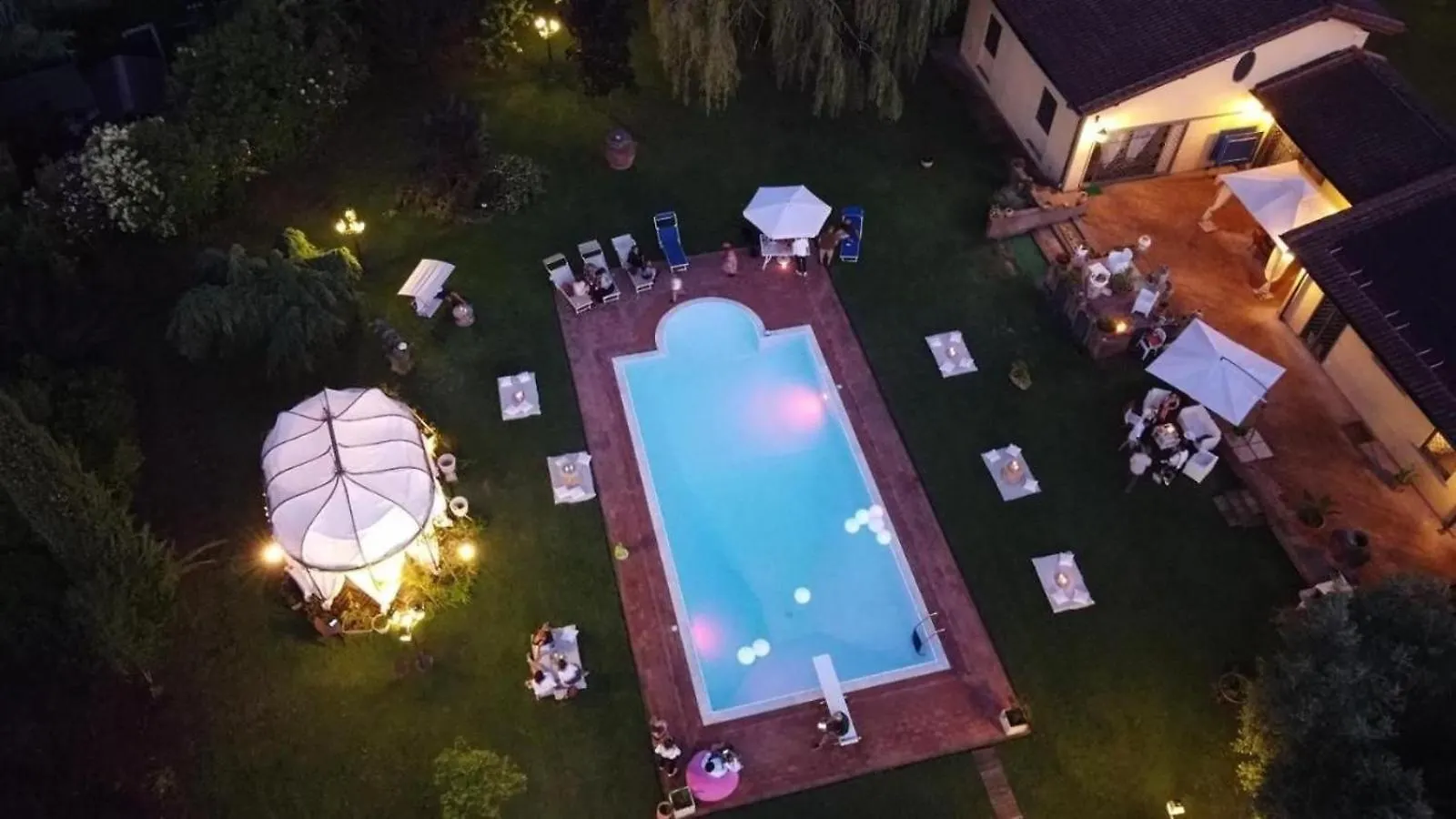 Villa Fiore Luxury Pool & Garden Pisa 0*,  Italia